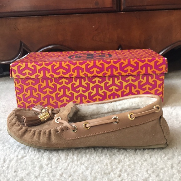 Tory Burch Dee Dee Suede & Shearling Moccasin Slippers - Picture 9 of 15